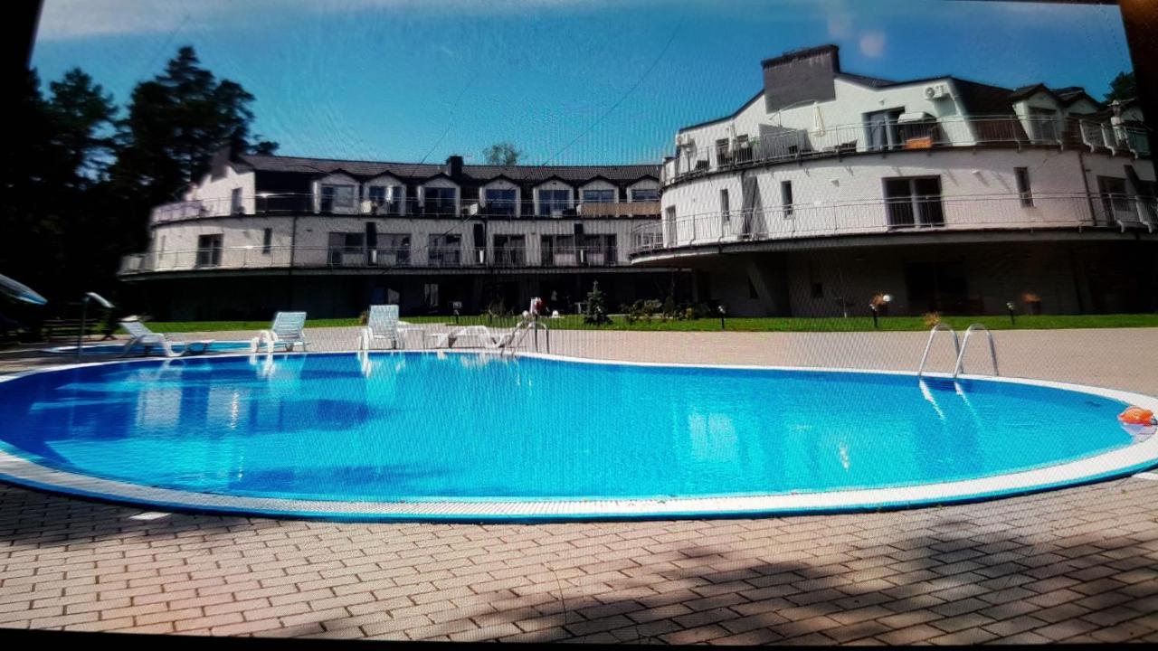 Romantyczny Apartament Happy 16 Basen & Kort Tenisowy, Ochrona 24 H - Dla Maksymalnie 6 Osob ポビエロボ エクステリア 写真